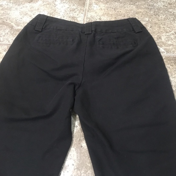 A.N.A. Black Capri pants - Picture 6 of 7